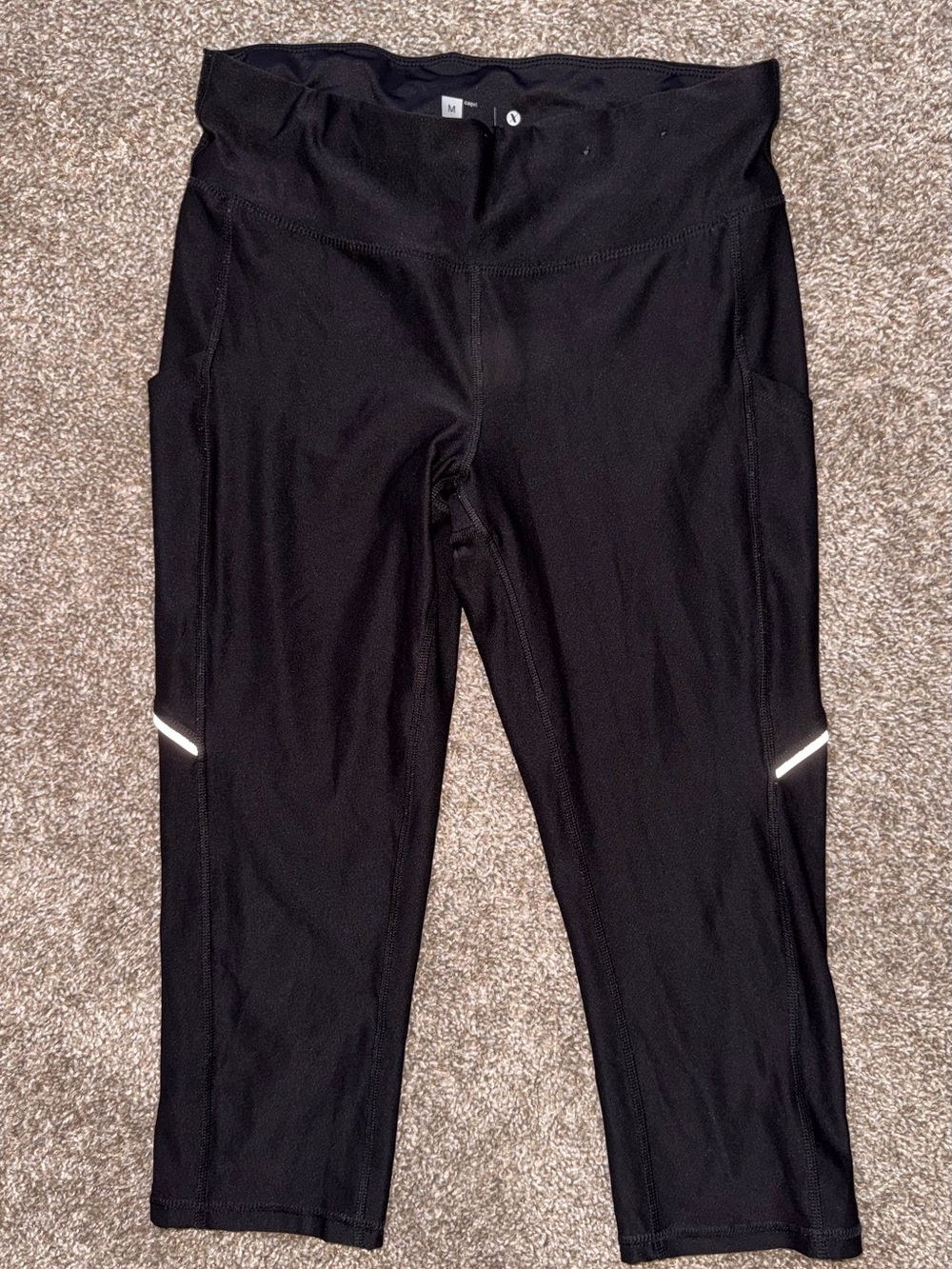 Xersion Black Capri Performance Leggings with Reflective Accents